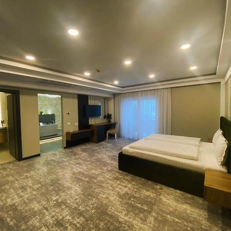 Hotel Ariata Scheia المظهر الخارجي الصورة