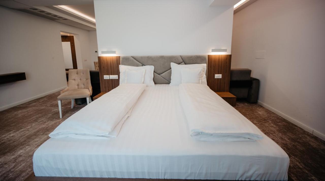 Hotel Ariata Scheia المظهر الخارجي الصورة